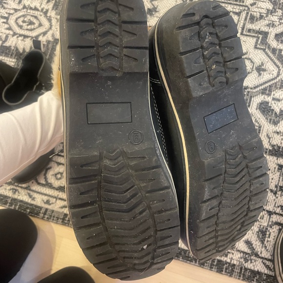 Very warm, comfortable winter boots - Picture 3 of 3